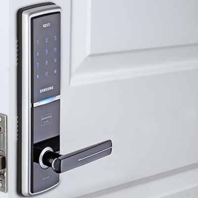 7 ventajas de tener una cerradura para puerta inteligente – The Home Depot  Blog