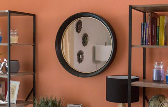 Consejos profesionales para decorar tus paredes con espejos