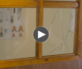 Cómo cambiar un vidrio en puertas y ventanas 