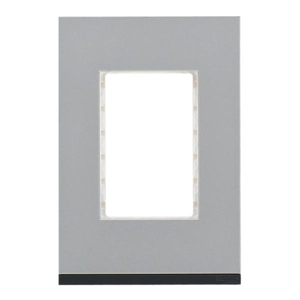 PLACA METÁLICA DECORATIVA DE 3 MÓDULOS ZAMAK PLATA