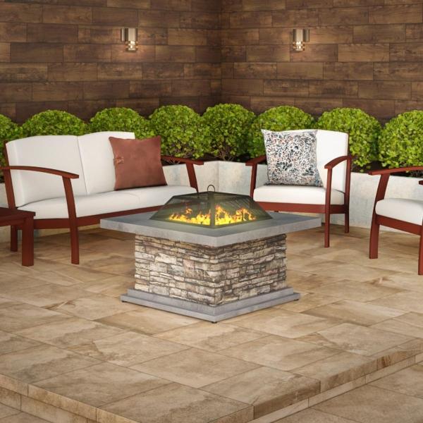 Mesa De Exterior Con Fogata