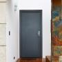 PUERTA DE SEGURIDAD BASIC 8P GRIS IZQUIERDA 96 X 213 CM