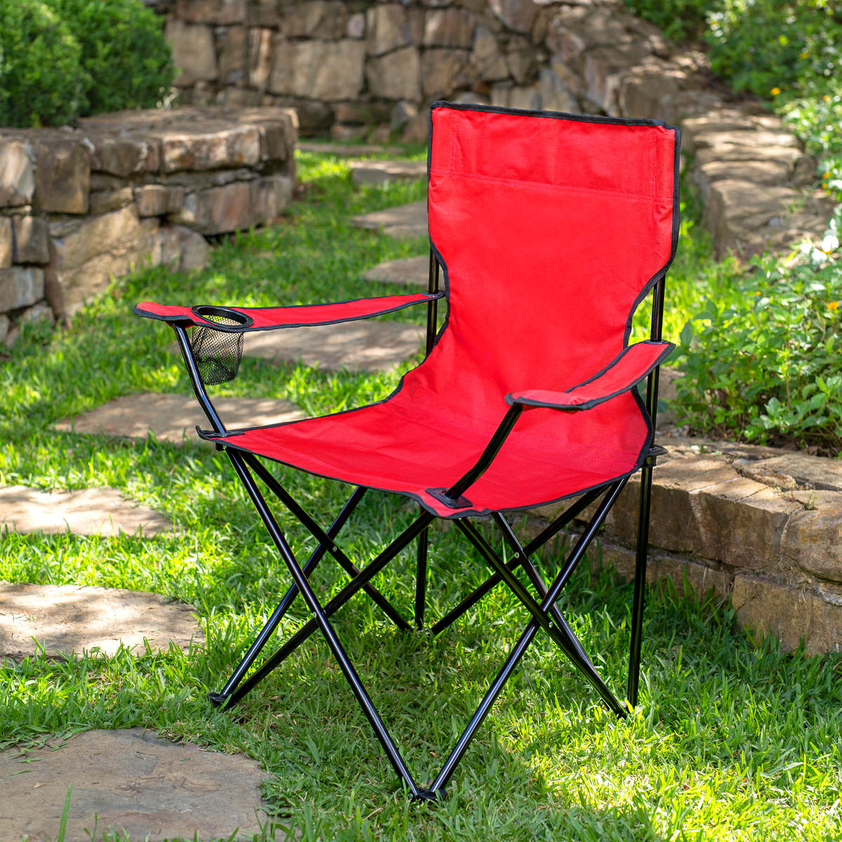 Silla de jardín plegable de metal con portavasos roja