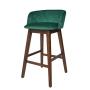 BANCO ALTO CON ASIENTO TAPIZADO EN TERCIOPELO VERDE. ESTRUCTURA DE MADERA