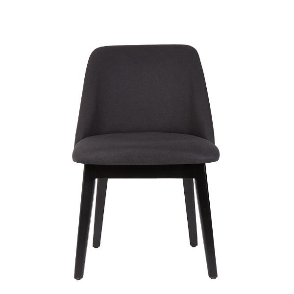 SILLA PARA COMEDOR TAPIZADA EN TELA NEGRA. ESTRUCTURA DE MADERA