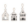 COLGANTE NAVIDEÑO CASAS ROJA 14.8 X 9.5 X 5.7 CM 3 PIEZAS
