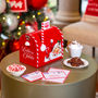 BUZÓN NAVIDEÑO ENCANTADO DE PLÁSTICO ROJO 20 CM