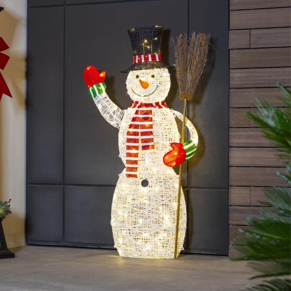 MONO DE NIEVE ILUMINADO CON ESCOBA 105 x 37 x 183 CM The Home