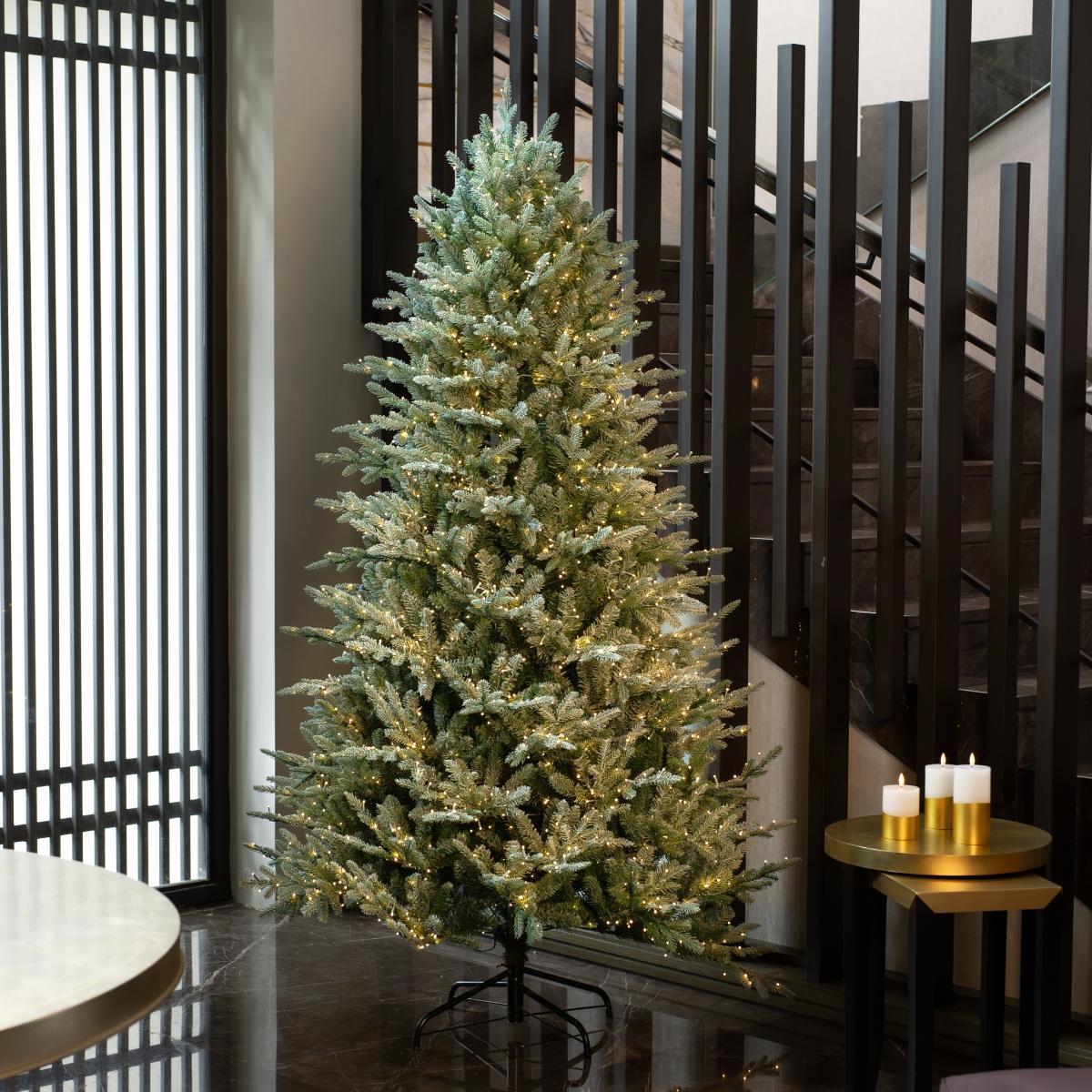 Árbol grand duchess nevado 2.28m