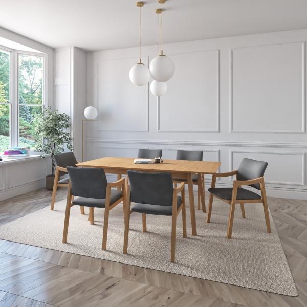 JUEGO DE COMEDOR EXTENSIBLE MAUI DE MADERA DE ROBLE CON 6 SILLAS TAPIZADAS GRIS OSCURO