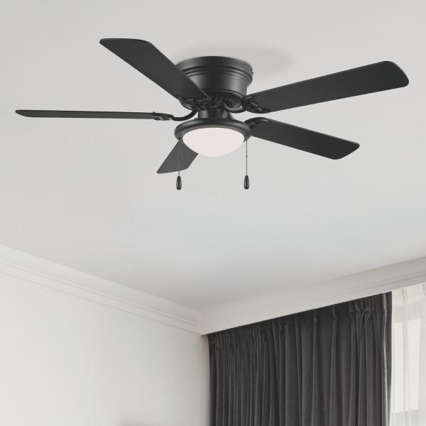 VENTILADOR DE TECHO HUGGER 52" PARA INTERIOR NEGRO