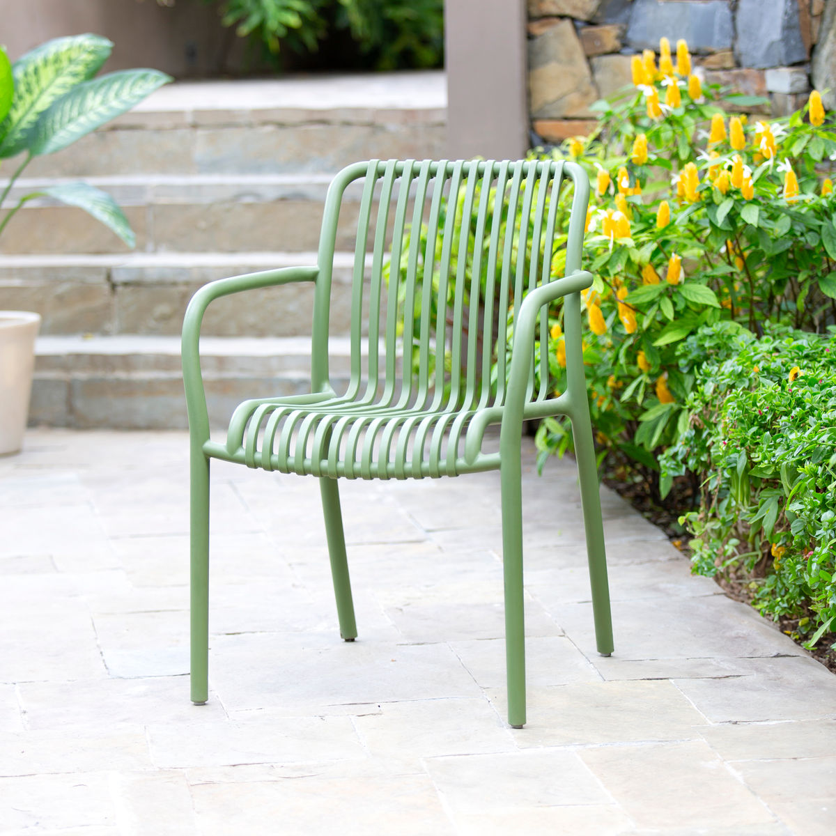 Silla de jardín de plástico verde olivo