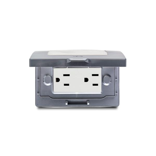 TAPA DE EXTERIORES CON CONTACTO DOBLE AMERICANO 2P+E