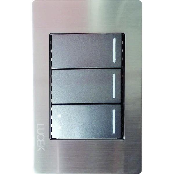 PLACA METÁLICA CON 2 INTERRUPTORES SENCILLOS Y 1 DE ESCALERA DE 1 MÓDULO ANODIZADO